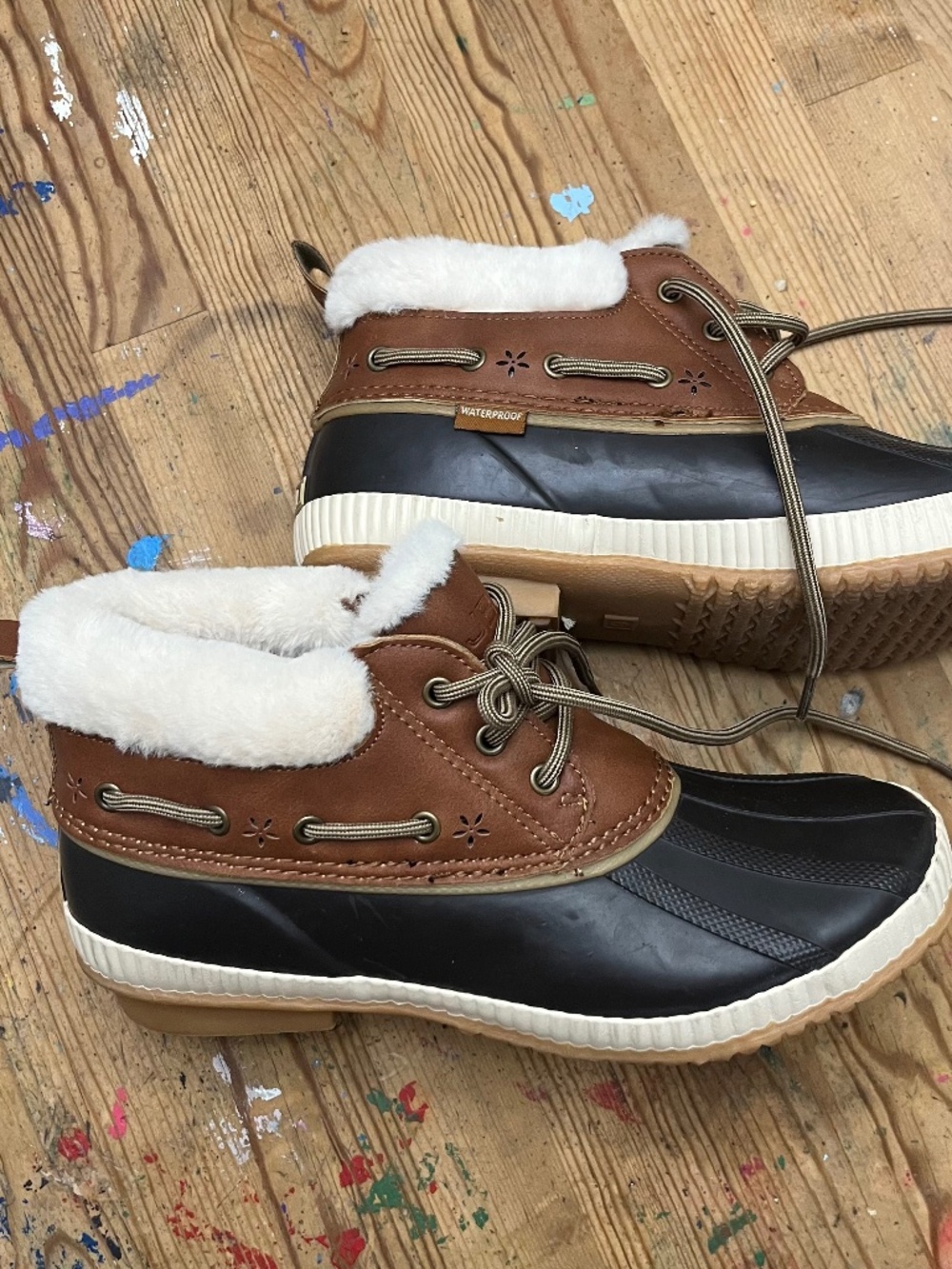 JBU half duck boots with faux fur lining